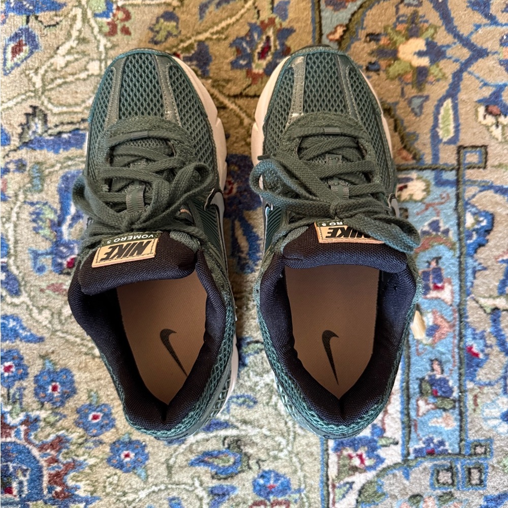 Nike Forest Green Running Shoes